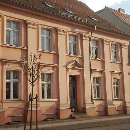 Bed&Breakfast Wagner "Im Alten Pfarrhaus" Neuruppin Zewnętrze zdjęcie
