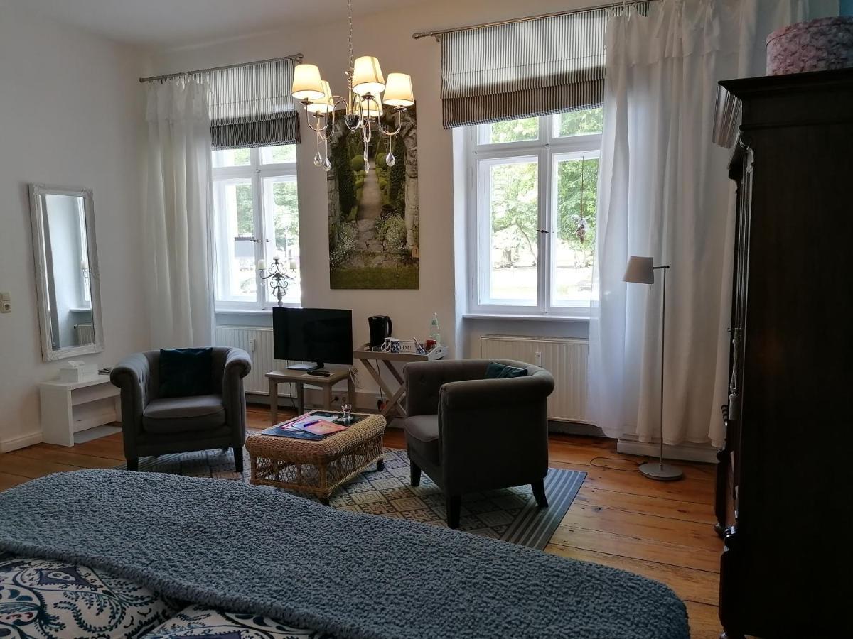 Bed&Breakfast Wagner "Im Alten Pfarrhaus" Neuruppin Zewnętrze zdjęcie