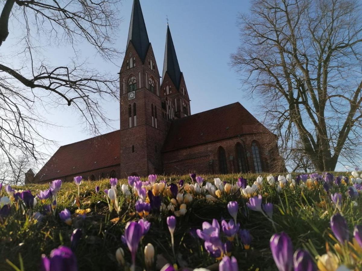 Bed&Breakfast Wagner "Im Alten Pfarrhaus" Neuruppin Zewnętrze zdjęcie