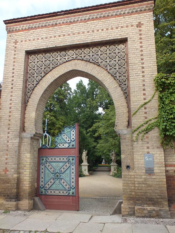 Bed&Breakfast Wagner "Im Alten Pfarrhaus" Neuruppin Zewnętrze zdjęcie