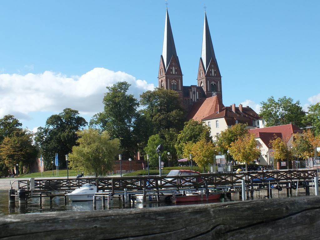 Bed&Breakfast Wagner "Im Alten Pfarrhaus" Neuruppin Zewnętrze zdjęcie